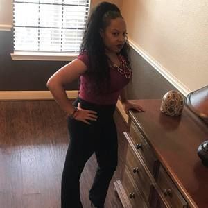 Meet your Posher, Latarra